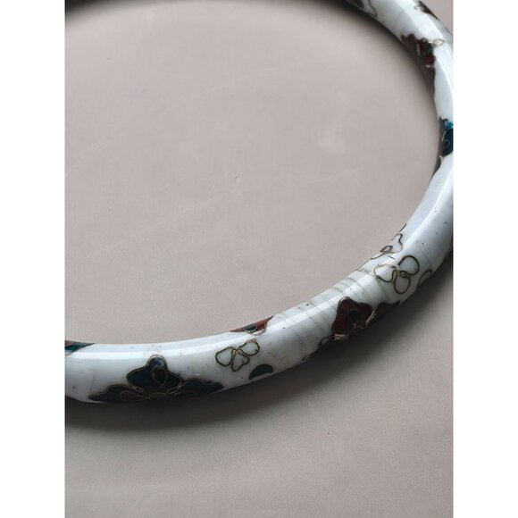 Vintage White Cloisonne Enamel Bangle Bracelet With Floral Design - Picture 4 of 6